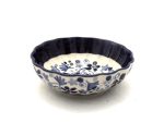 4.5" Mini Scallop Bowl 8 oz Unikat